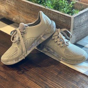 CROCS water shoes, Women size 6; Excellent condition!!!